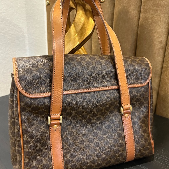 Authentic vintage Celine Triomphe Macadam handbag - Picture 2 of 15